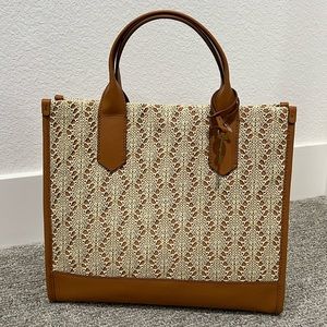 Fossil Kyler Large Tote in Caramel